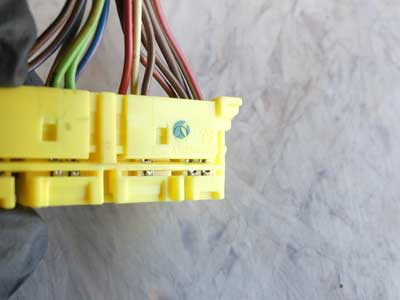 Mercedes Passenger's Seat Yellow Connector A0465455228 W2214